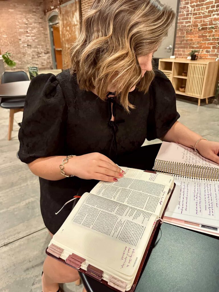 How to Use a Bible Journal